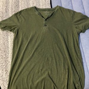 Green button up American eagle shirt